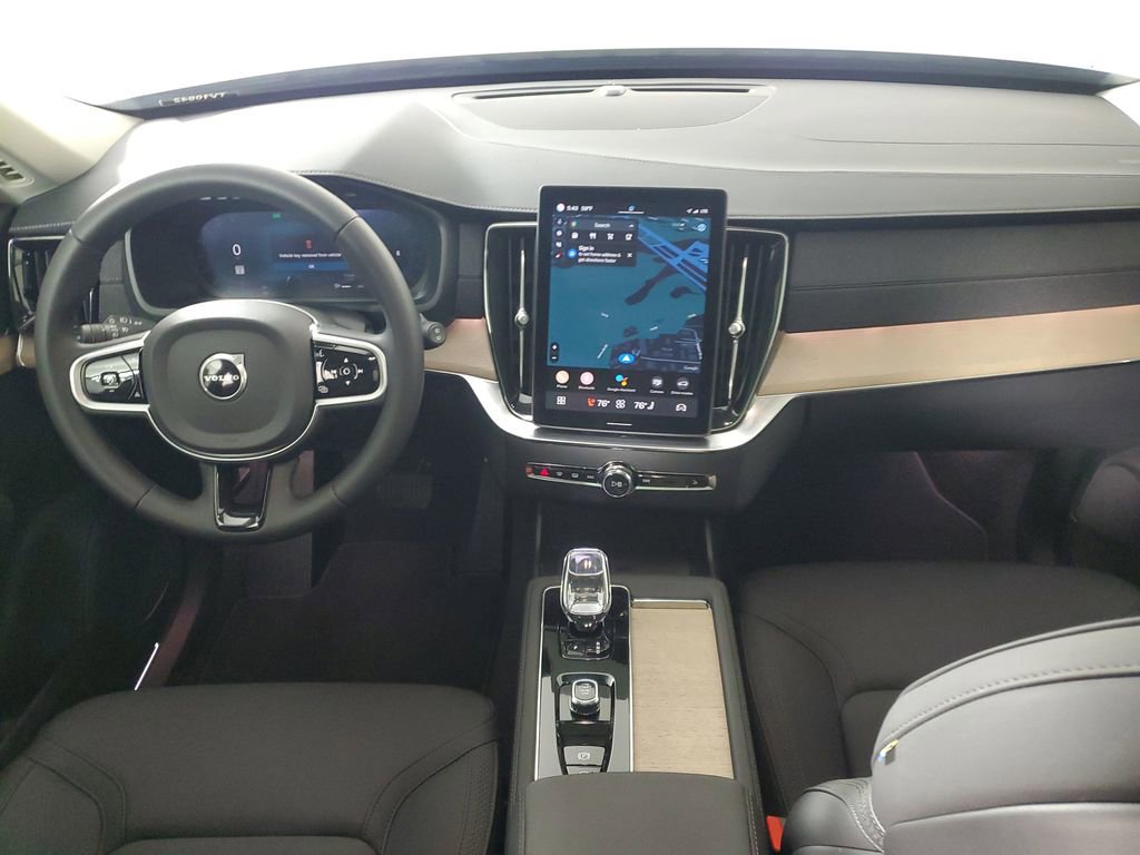 Certified 2025 Volvo XC90 B6 Core w/ Climate Package image 18