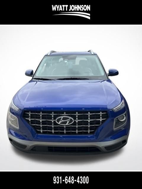 Certified 2025 Hyundai Venue Limited image 1