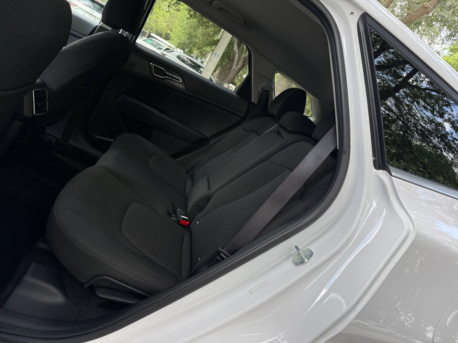 Used 2025 Kia Sportage LX FWD image 22