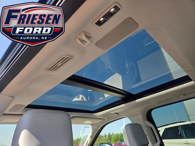 Used 2025 Ford Expedition Max Platinum w/ Driver's Package AWD/4WD image 24