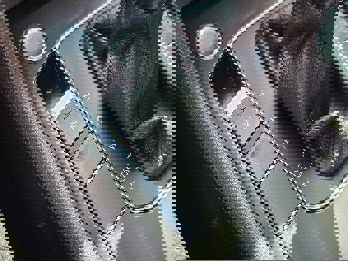 Used 2020 Volkswagen Tiguan SE w/ Panoramic Sunroof Package image 34