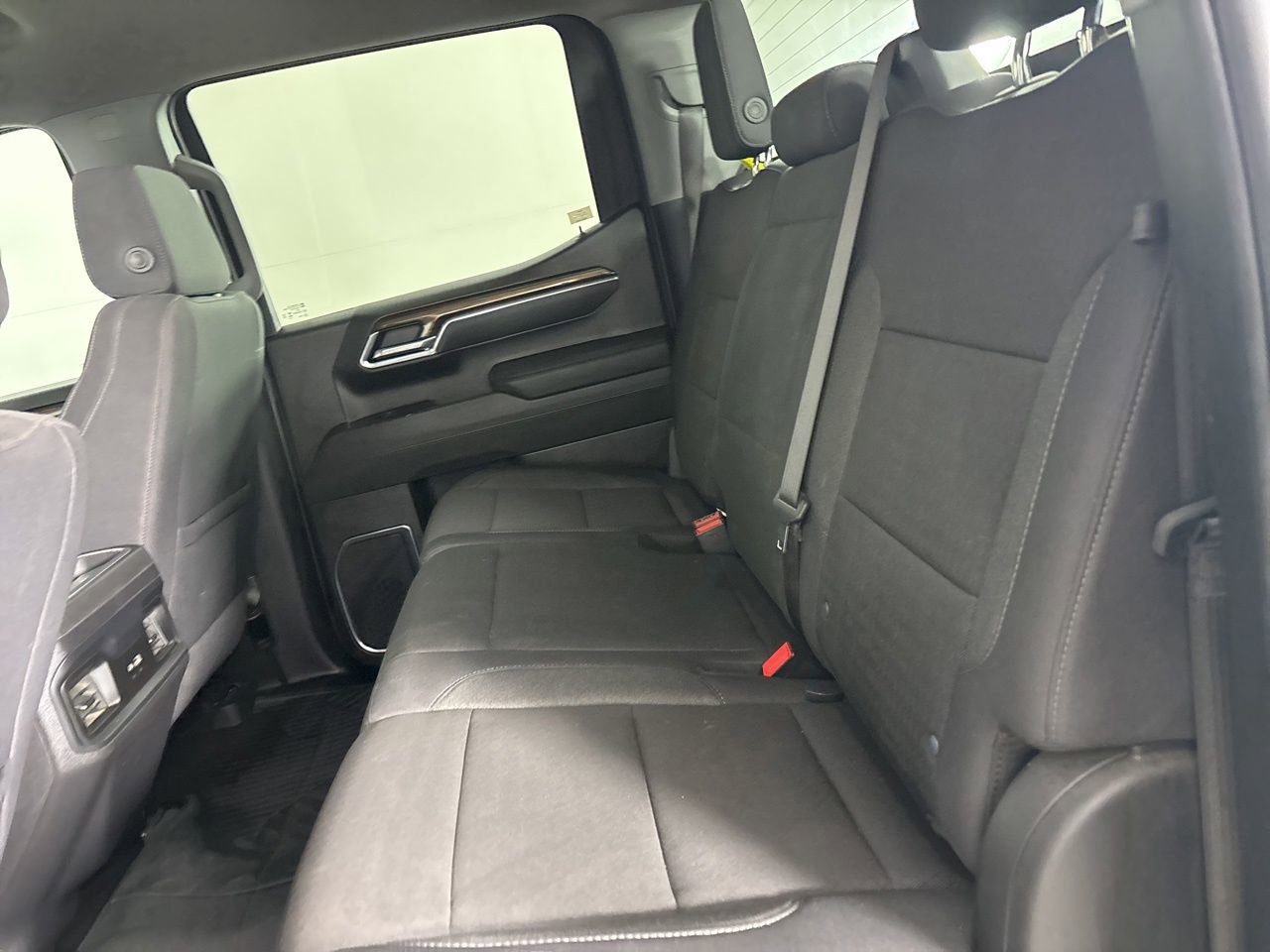 Used 2025 Chevrolet Silverado 1500 LT image 21