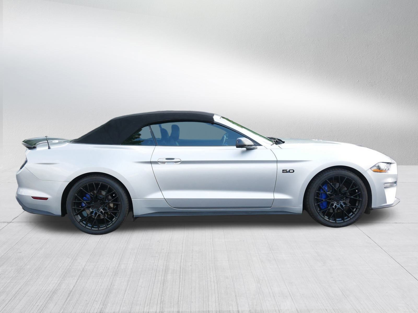Used 2019 Ford Mustang GT Premium w/ Equipment Group 401A image 8
