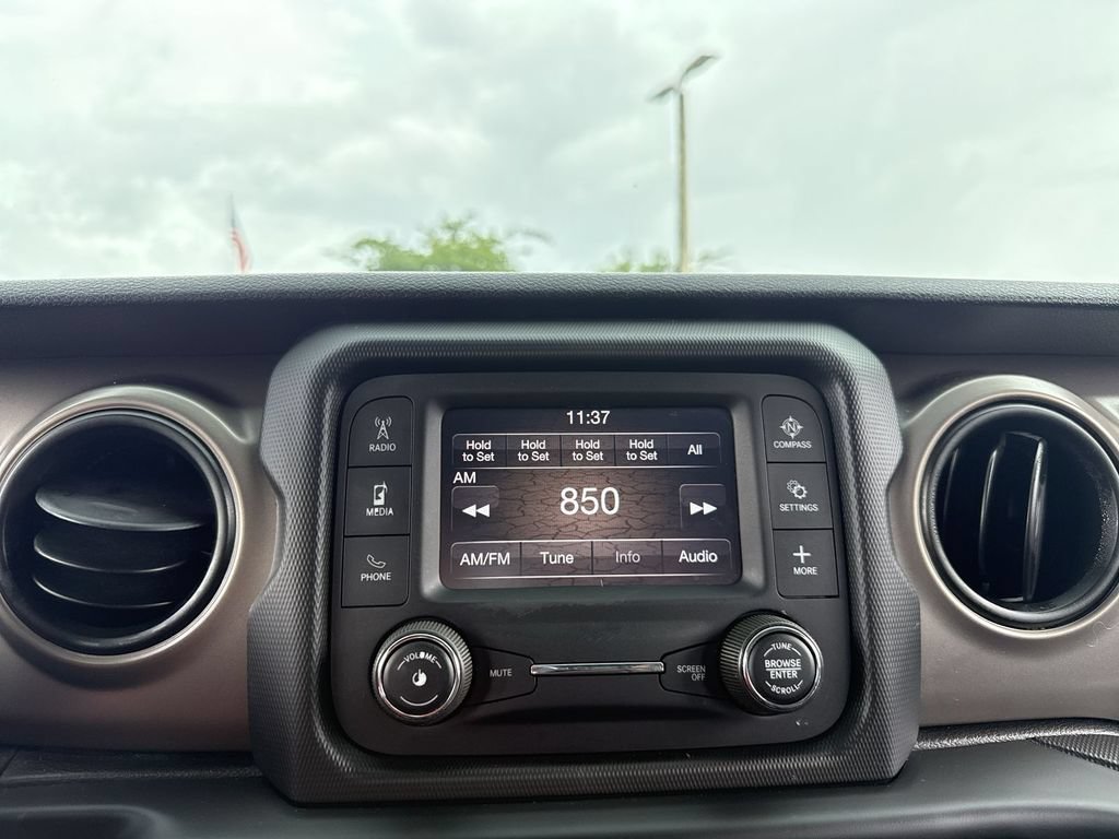 Used 2020 Jeep Wrangler Unlimited Sport AWD/4WD image 22