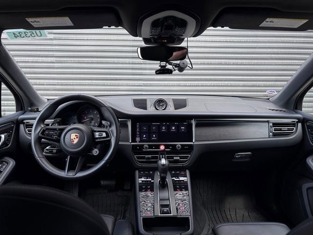 Certified 2024 Porsche Macan GTS image 13