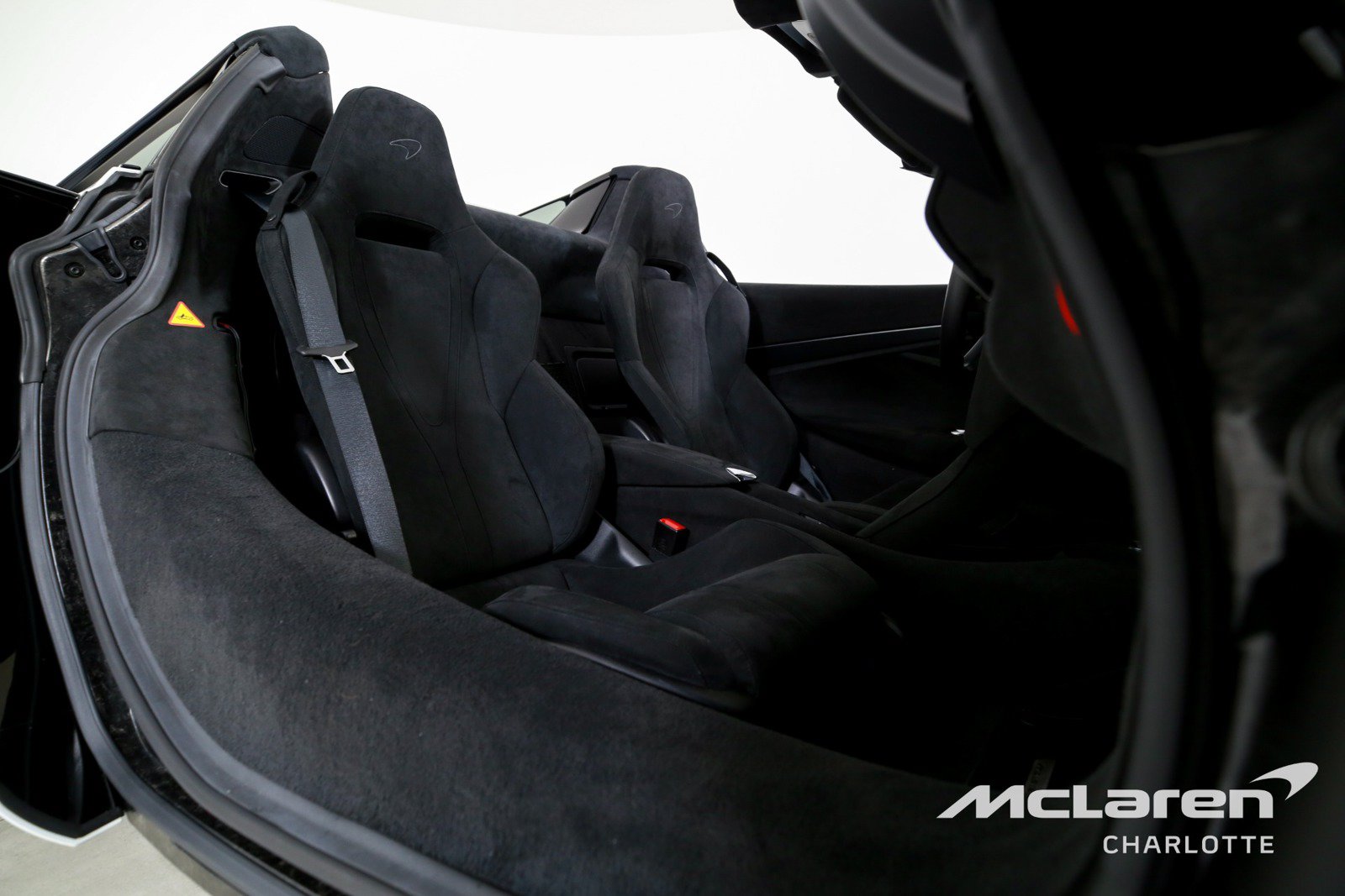Used 2024 McLaren 750S Spider RWD image 20