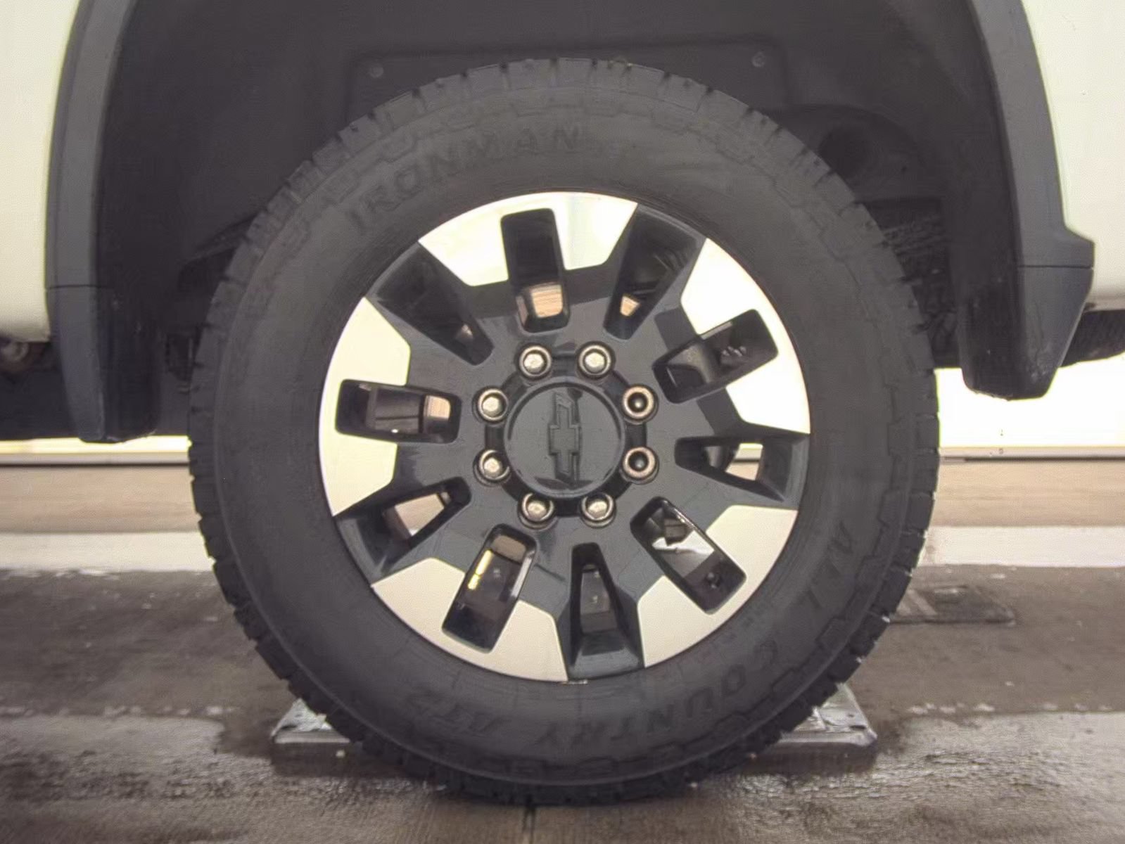 Used 2020 Chevrolet Silverado 2500 LT w/ Convenience Package RWD image 18