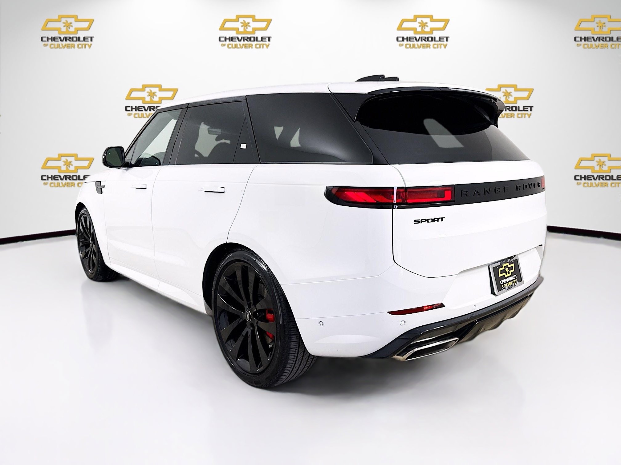 Used 2025 Land Rover Range Rover Sport Dynamic SE image 5