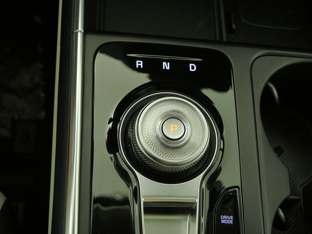 Used 2026 Kia Carnival SX FWD image 33