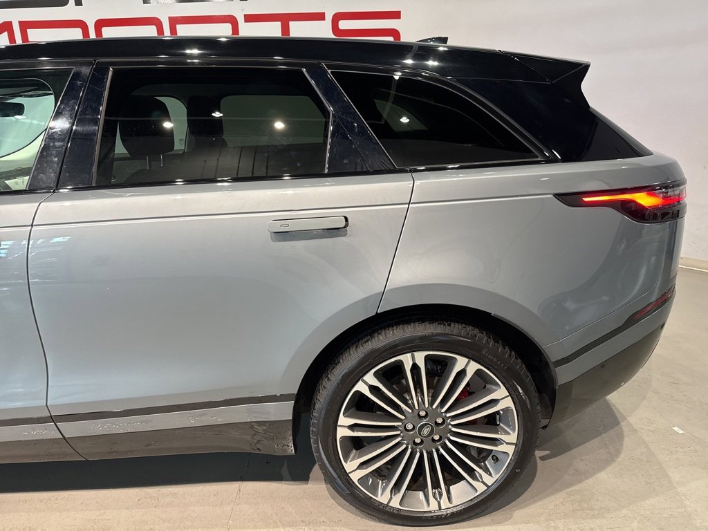 Used 2025 Land Rover Range Rover Velar Dynamic SE image 6