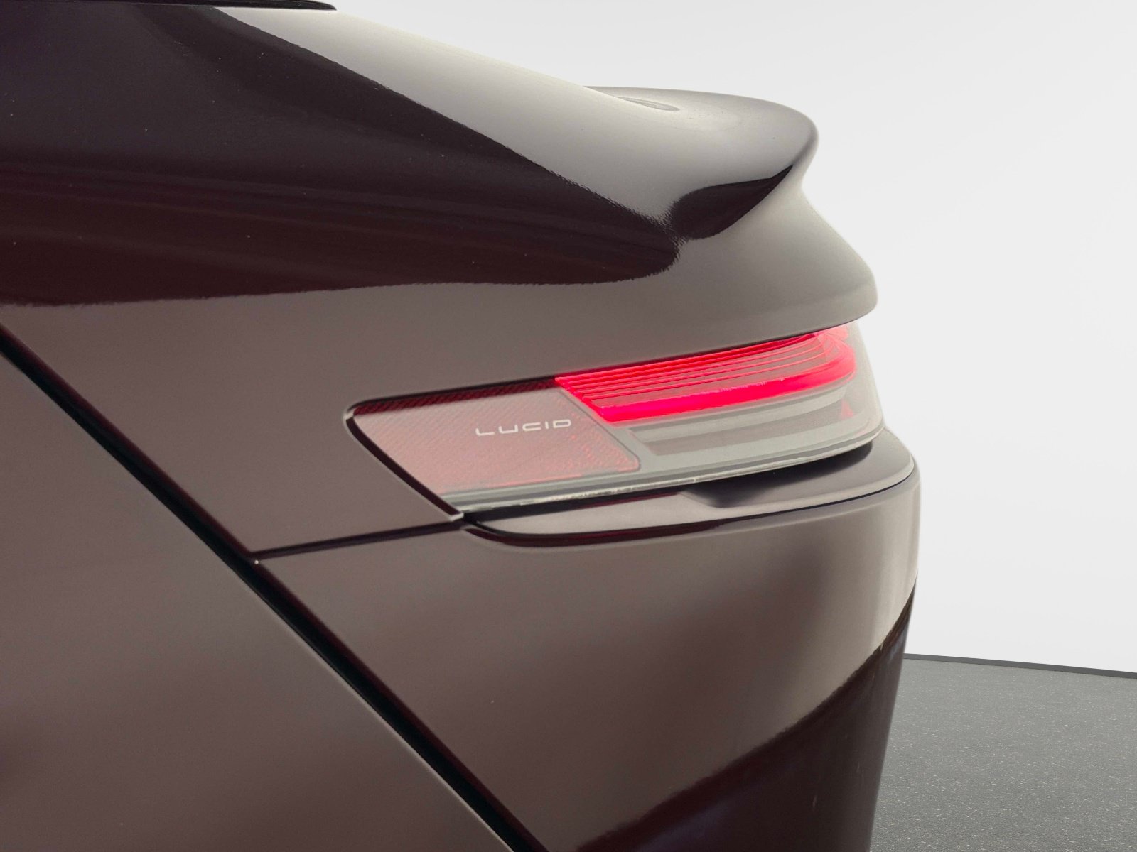 Used 2025 Lucid Air Touring AWD/4WD image 14