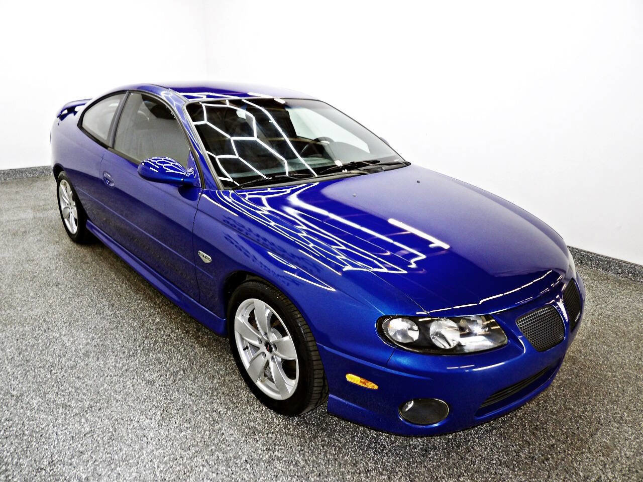 Used 2004 Pontiac GTO image 3