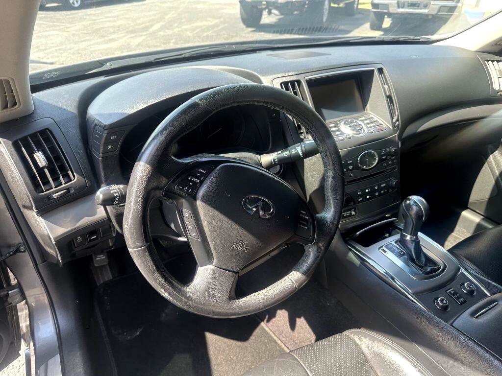 Used 2015 INFINITI Q40 AWD w/ Navigation Package image 9