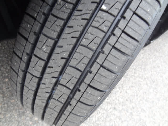 Used 2024 Nissan Sentra SV FWD image 30