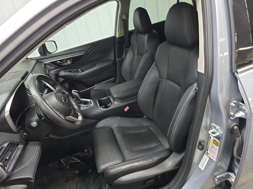 Used 2023 Subaru Outback Touring XT AWD/4WD image 30