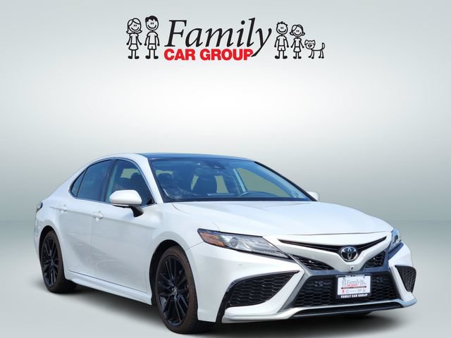 Used 2023 Toyota Camry XSE w/ Navigation Package FWD image 2