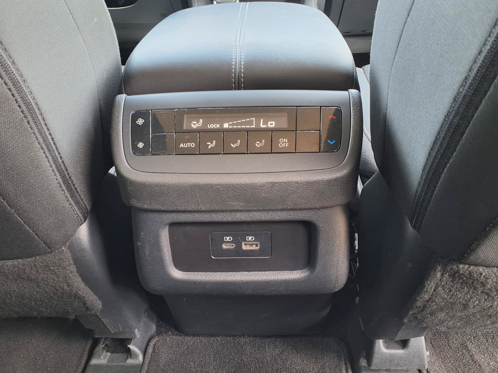 Used 2025 Nissan Pathfinder SV FWD image 16