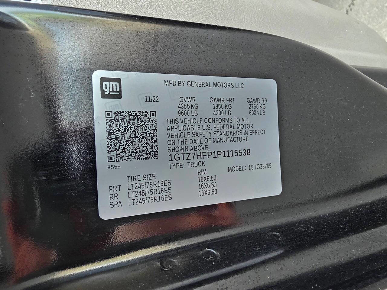 Used 2023 GMC Savana 3500 Extended w/ Driver Convenience Package image 27