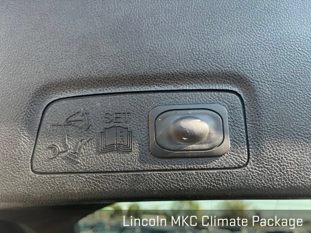Used 2017 Lincoln MKC Reserve w/ Lincoln MKC Climate Package AWD/4WD image 13