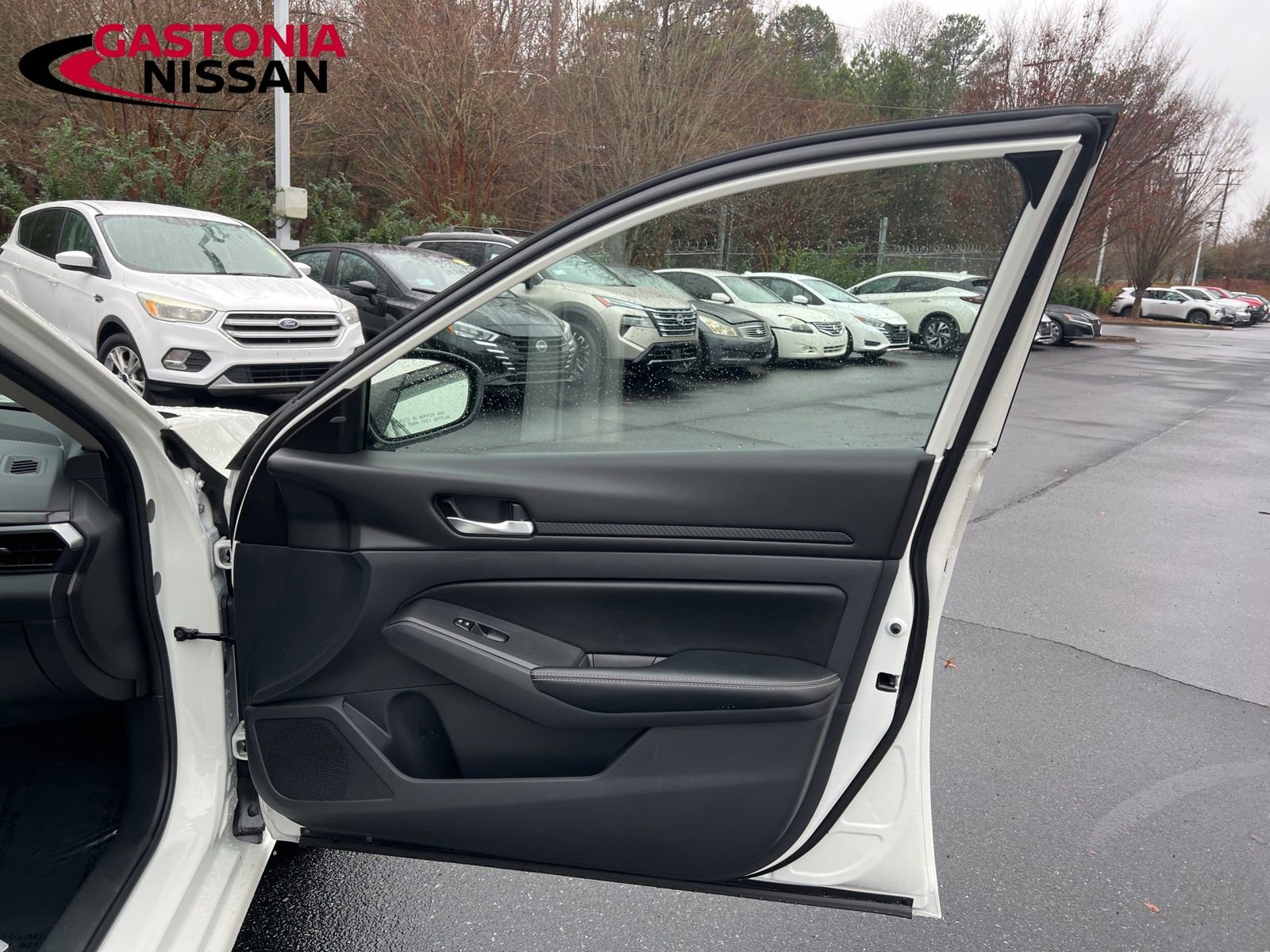 Used 2024 Nissan Altima 2.5 SV image 26