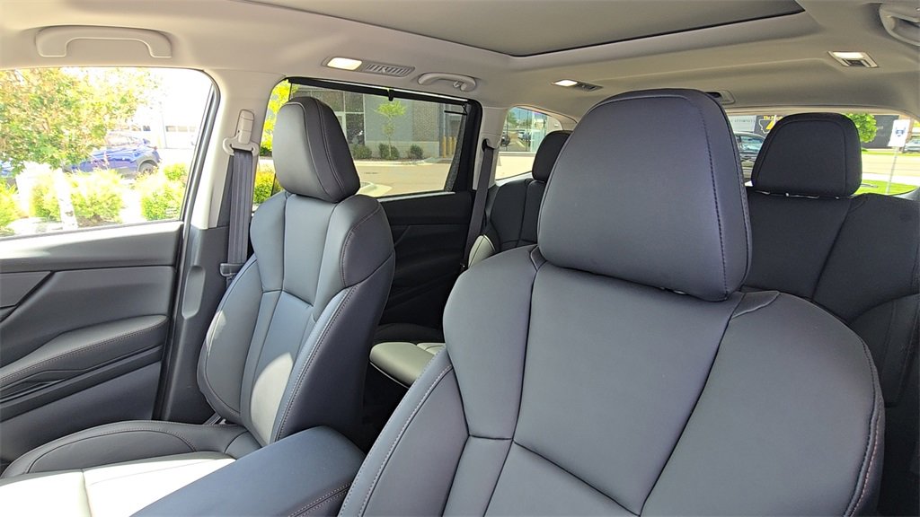 Used 2025 Subaru Ascent Bronze Edition image 20