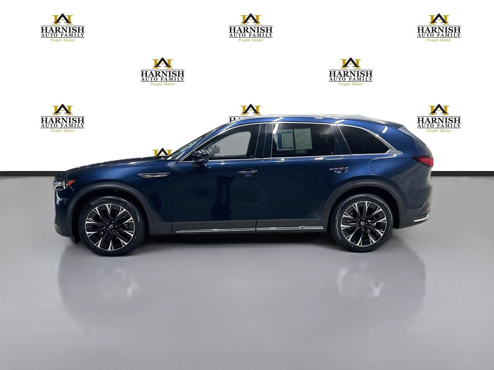 Used 2024 MAZDA CX-90 Plug-In Hybrid w/ Premium Pkg AWD/4WD image 9