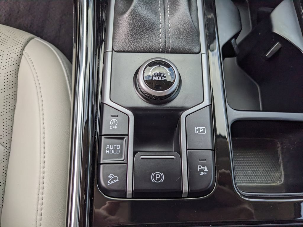 Certified 2023 Kia Sorento SX FWD image 27