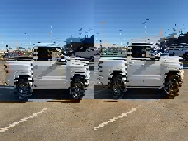 New 2026 Nissan Frontier SV image 6