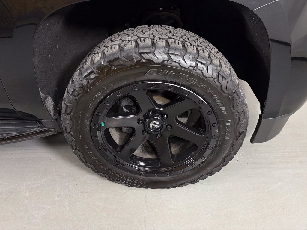 Used 2020 Chevrolet Tahoe Premier AWD/4WD image 12