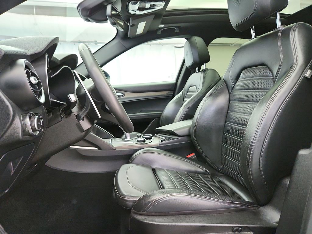 Used 2018 Alfa Romeo Stelvio Ti Sport AWD/4WD image 10
