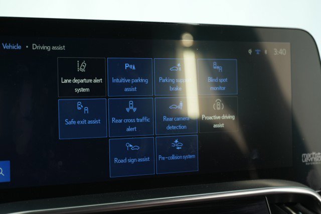 Used 2025 Lexus LX 700h F Sport image 47