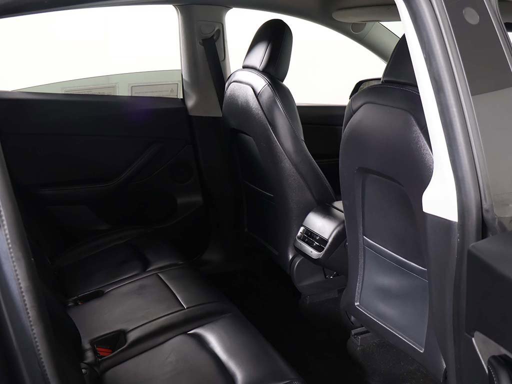 Used 2021 Tesla Model Y 2WD image 30