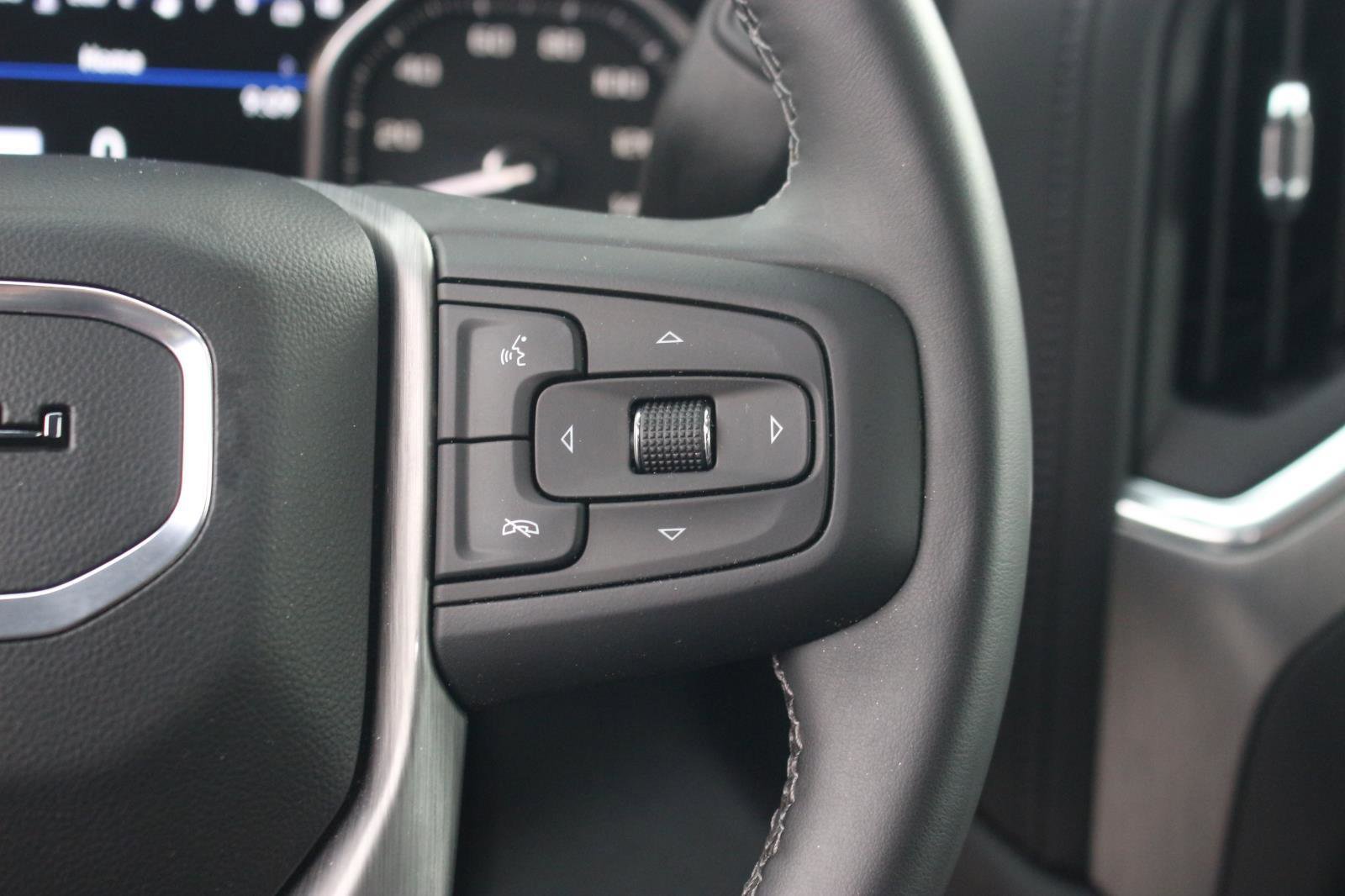 Used 2023 GMC Sierra 3500 Denali w/ Denali Ultimate Package image 20