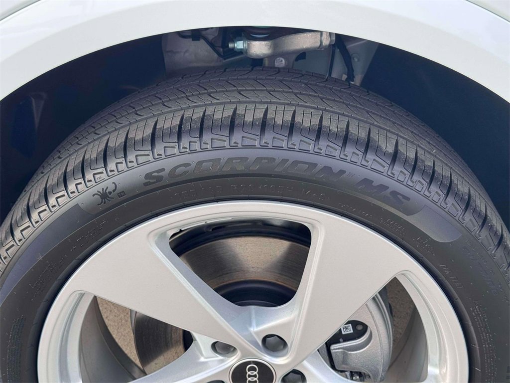 New 2025 Audi Q5 Premium Plus image 6