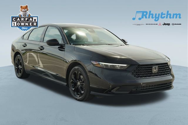 Used 2025 Honda Accord SE image 1
