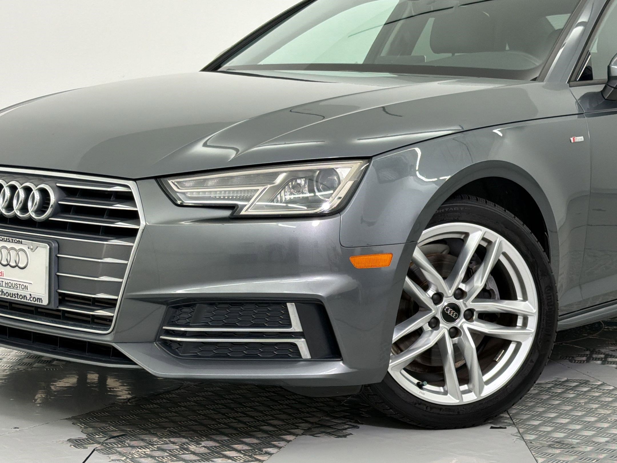 Used 2017 Audi A4 2.0T Ultra Premium w/ Convenience Package FWD image 21