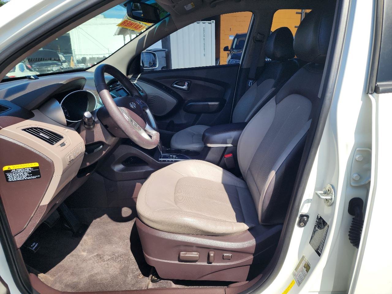 Used 2013 Hyundai Tucson Limited AWD/4WD image 13