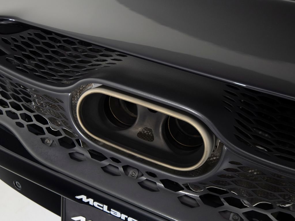 Used 2024 McLaren 750S Spider RWD image 47
