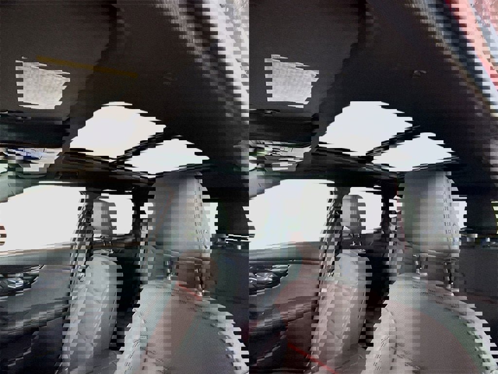 Used 2025 Chevrolet Blazer RS w/ Enhanced Convenience Package image 17