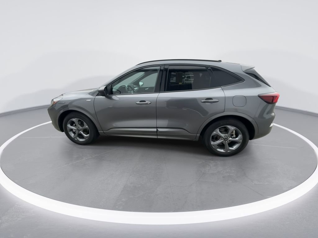 Used 2023 Ford Escape ST-Line w/ Tech Pack #1 image 5