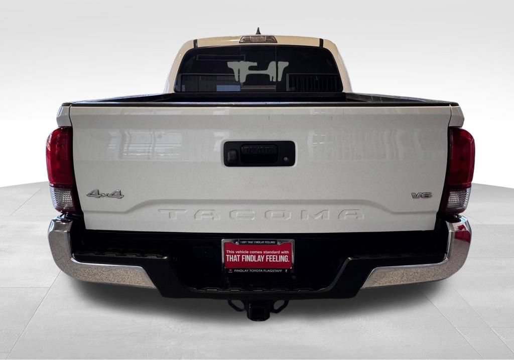 Used 2021 Toyota Tacoma SR5 AWD/4WD image 5