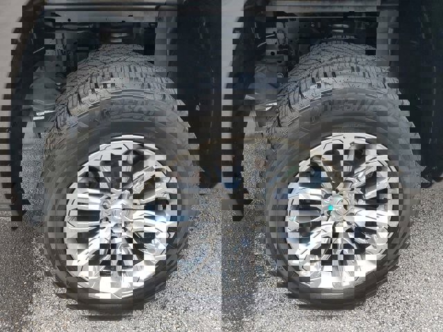 Used 2022 RAM 1500 Laramie w/ Sport Appearance Package image 9