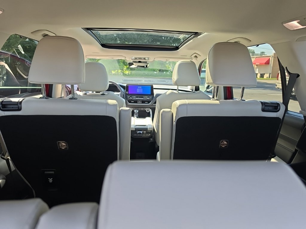 Used 2025 Toyota Grand Highlander FWD image 11