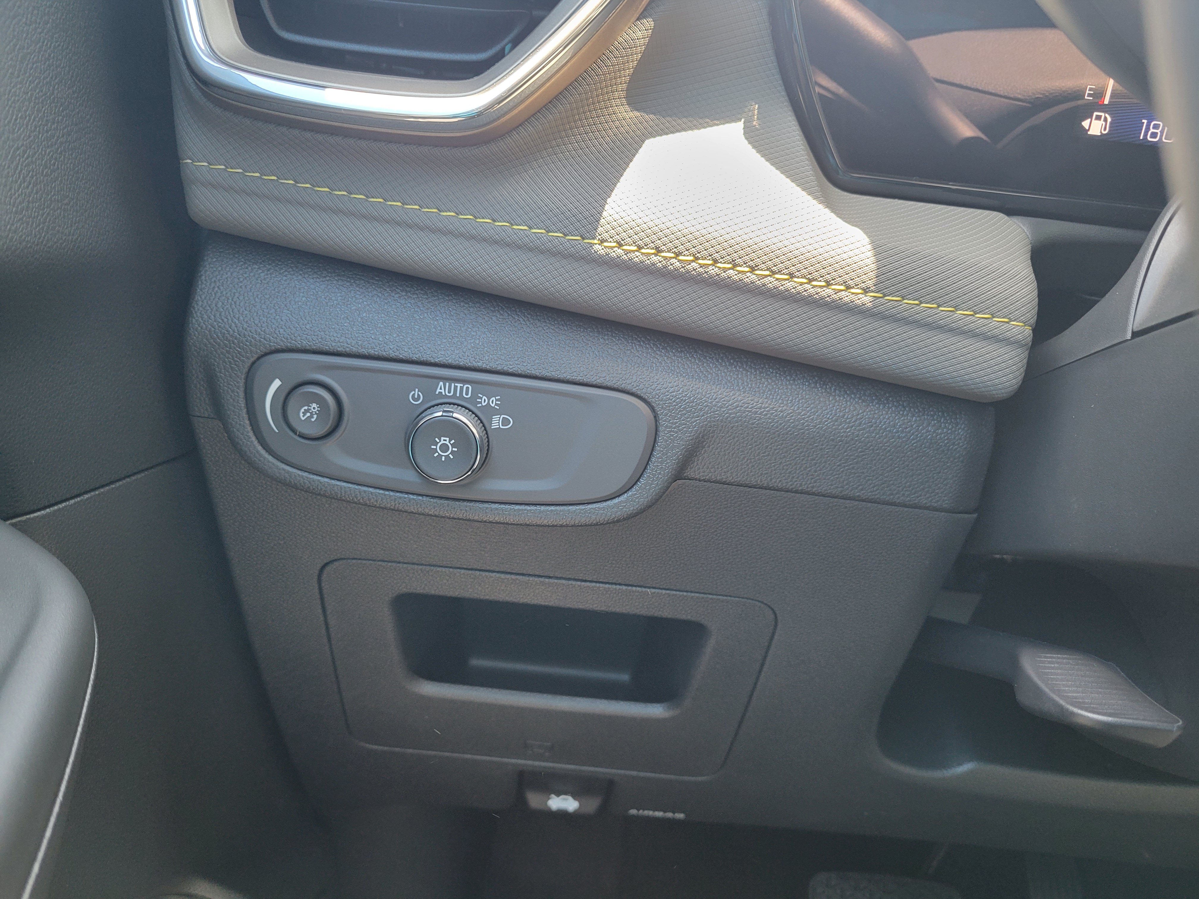 New 2026 Chevrolet TrailBlazer ACTIV w/ Convenience Package FWD image 17