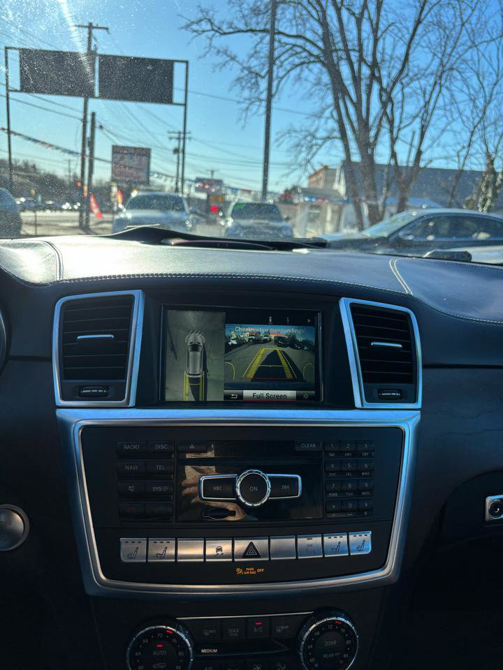 Used 2016 Mercedes-Benz GL 550 4MATIC image 12