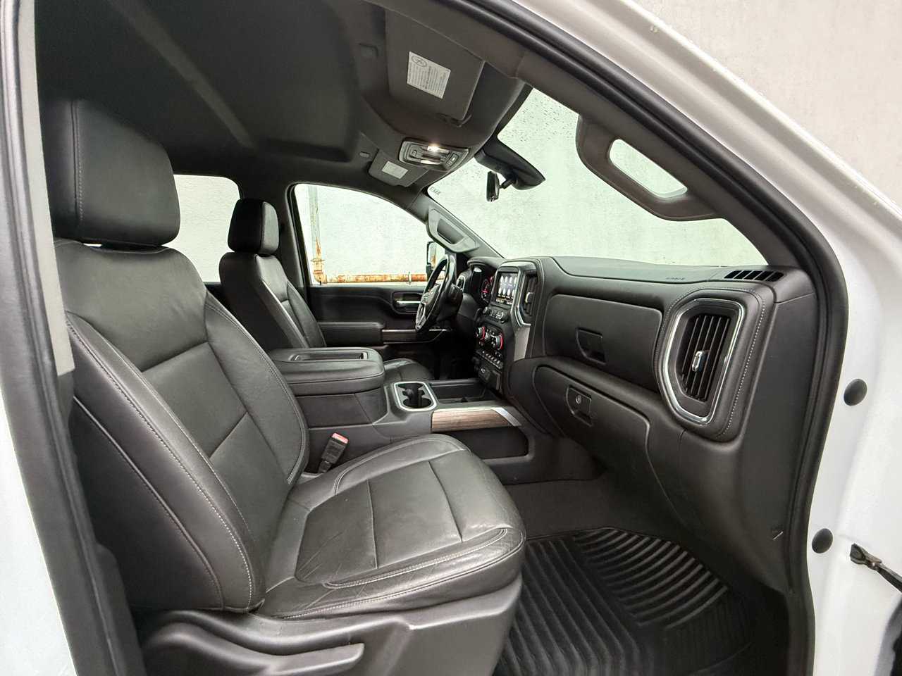 Used 2020 Chevrolet Silverado 2500 LT w/ Texas Edition image 14