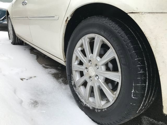 Used 2009 Buick Lucerne CX image 12