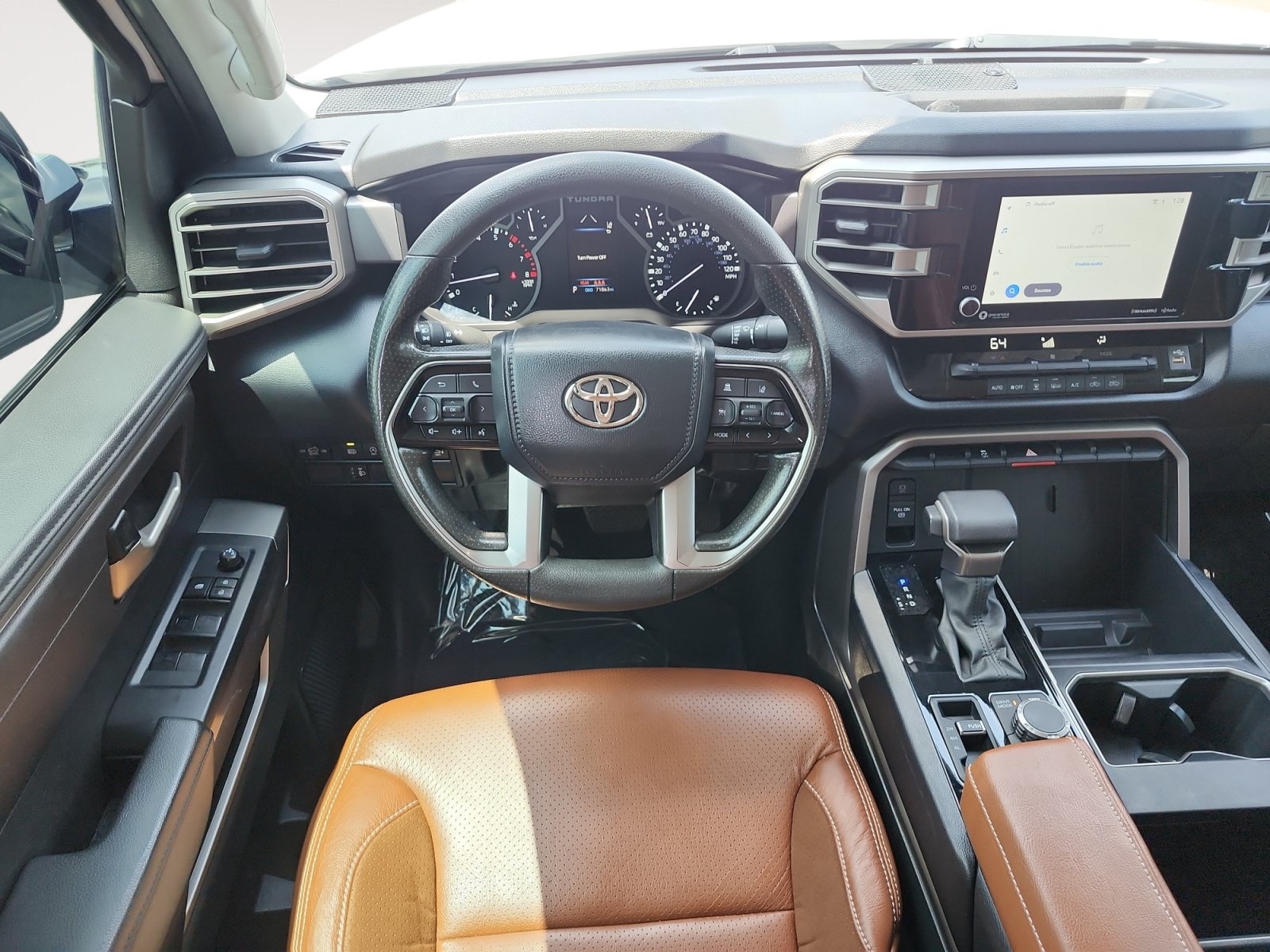 Used 2023 Toyota Tundra SR5 w/ SR5 Convenience Package AWD/4WD image 11