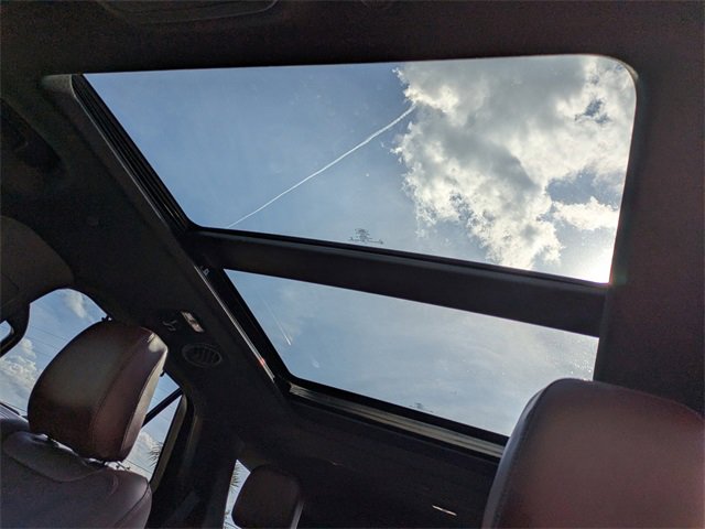 Used 2022 Ford Explorer Platinum w/ Technology Package image 23