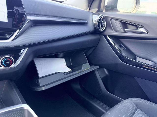 Used 2026 Chevrolet Equinox LT FWD image 31